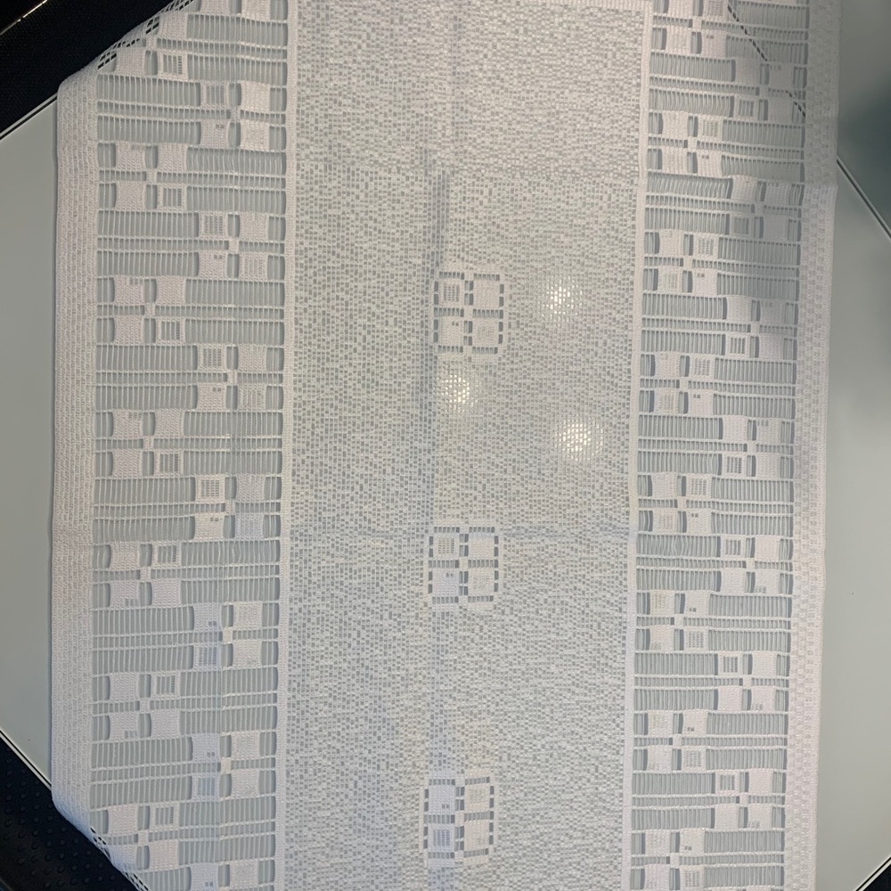 Table Runner NWOT